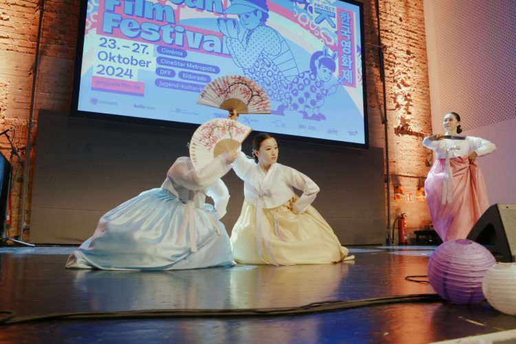 Photos 4k 50p.03_22_56_13.Standbild097